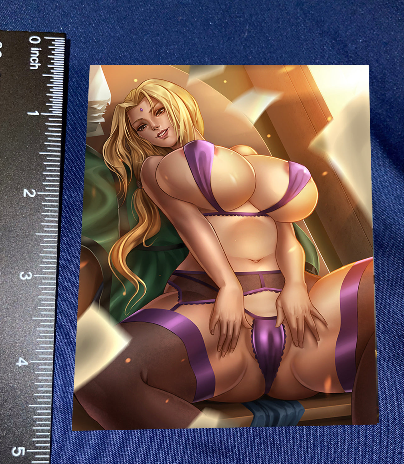 Anime vinyl sticker #156 Sexy Tsunade, Naruto Shippuden